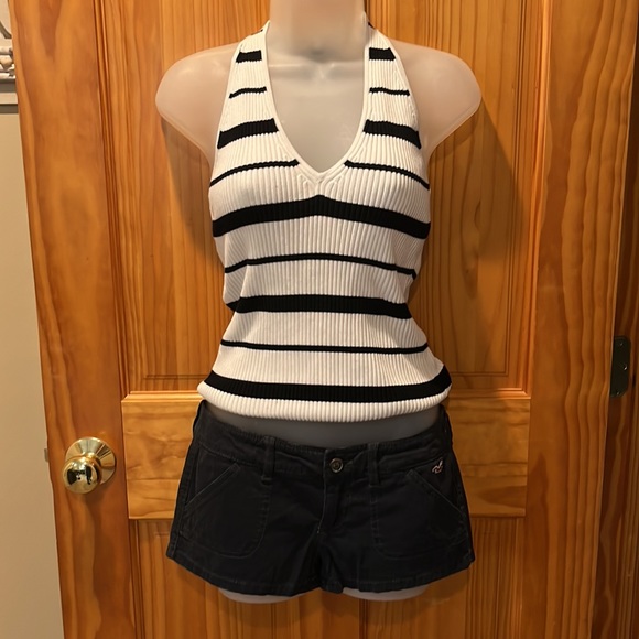 Hollister Shorts - Picture 2 of 10